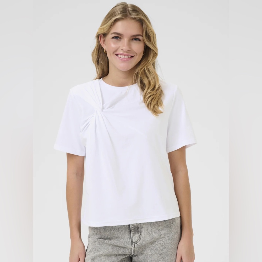 NWOT America & Rosa White Twist Front Short Sleeve Top Soft Stretch Casual Chic